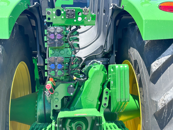2024 John-Deere 9R 640