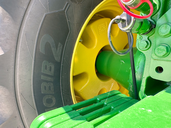 2024 John-Deere 9R 640