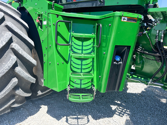 2024 John-Deere 9R 640