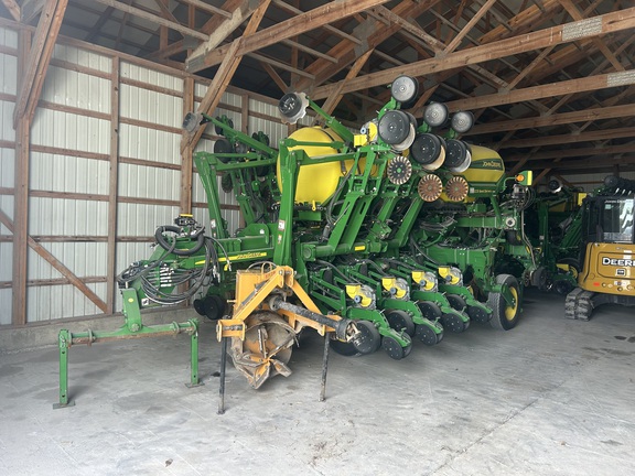 2013 John-Deere 1790