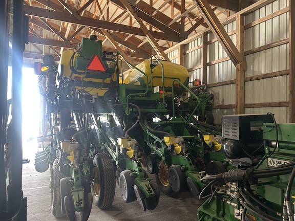 2013 John-Deere 1790