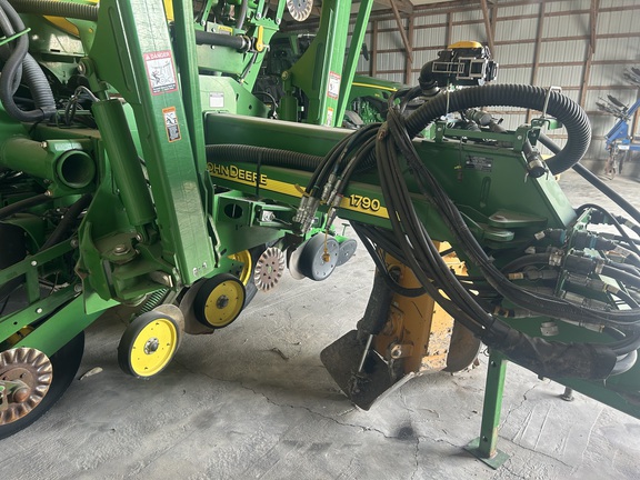 2013 John-Deere 1790