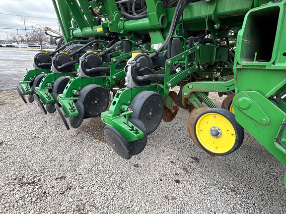 2013 John-Deere 1790