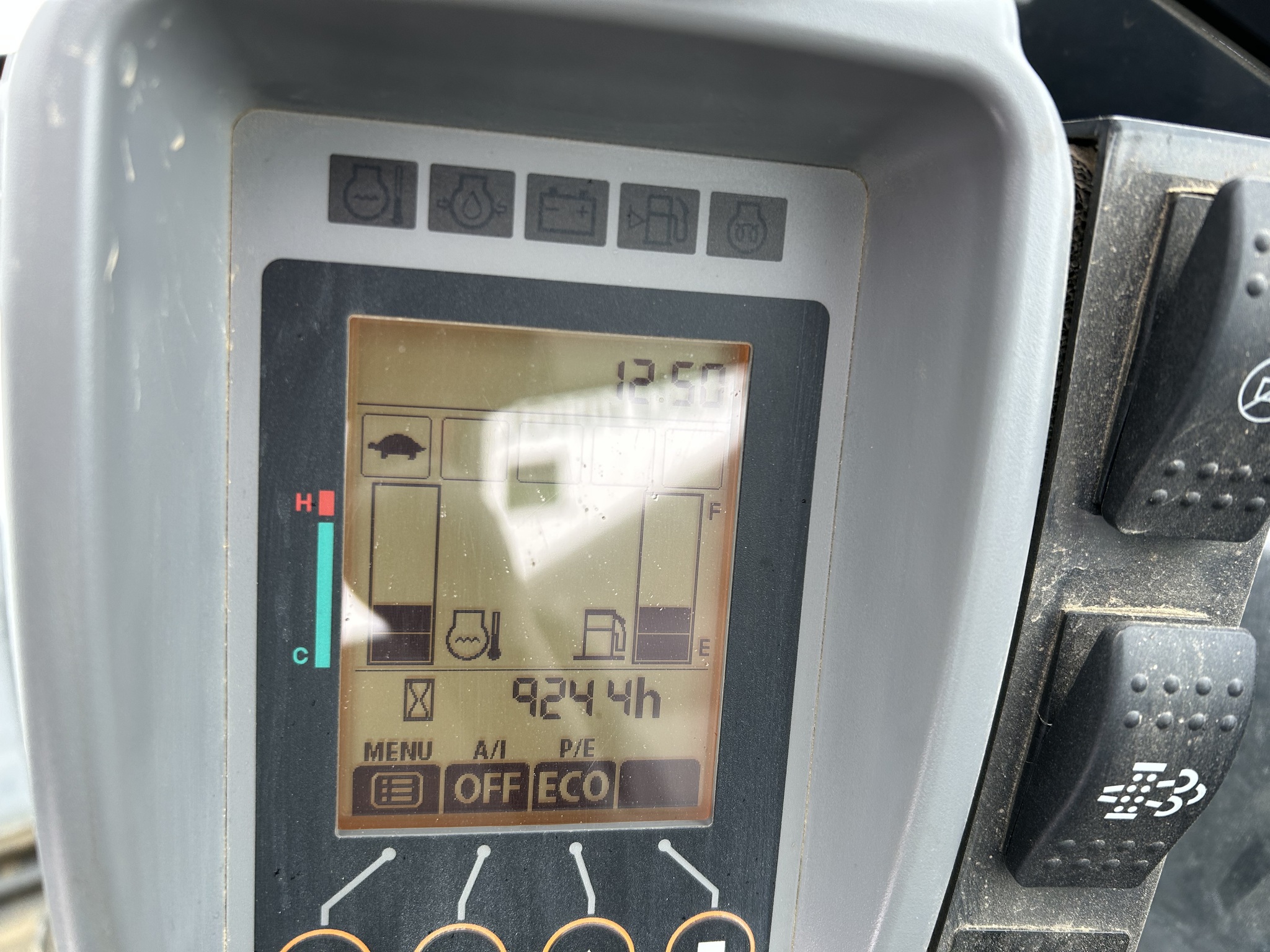 2021 John Deere 50G Image 5