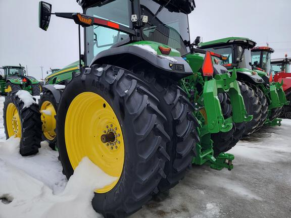 2025 John Deere 8R 410 - Photo10