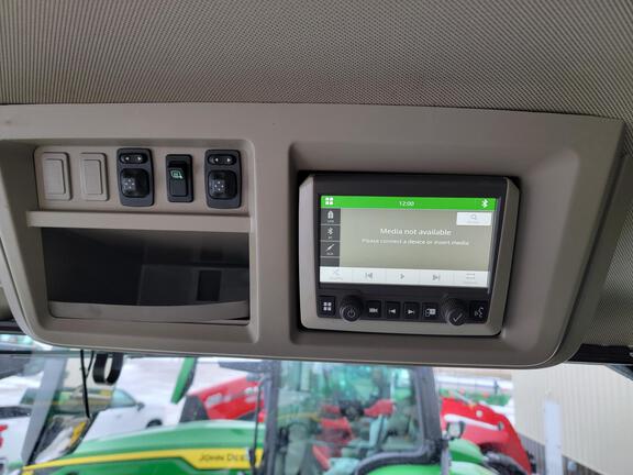 2025 John Deere 8R 410 - Photo15