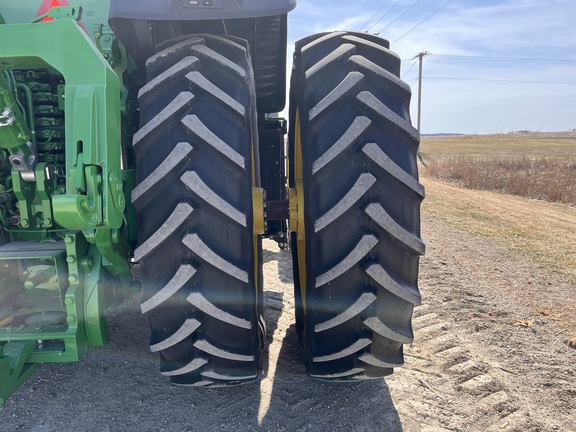 2025 John Deere 8R 410 - Photo17