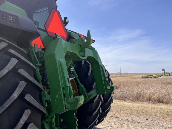2025 John Deere 8R 410 - Photo32