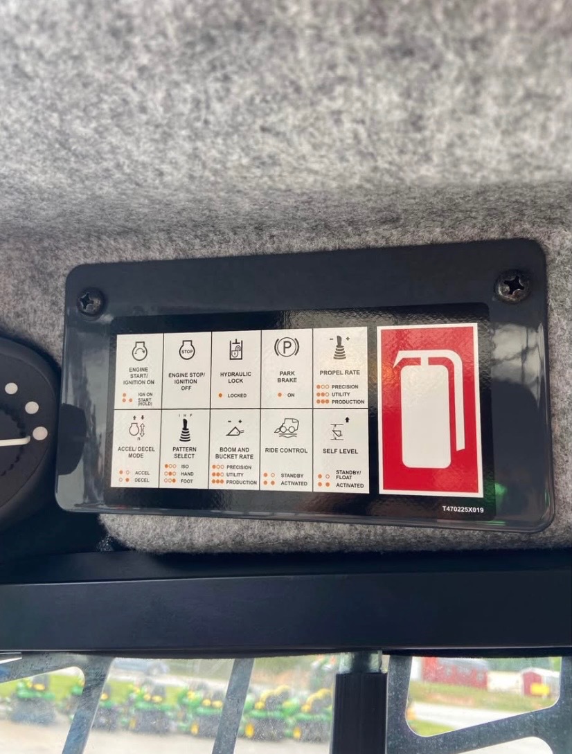 2025 John Deere 325G Image 12