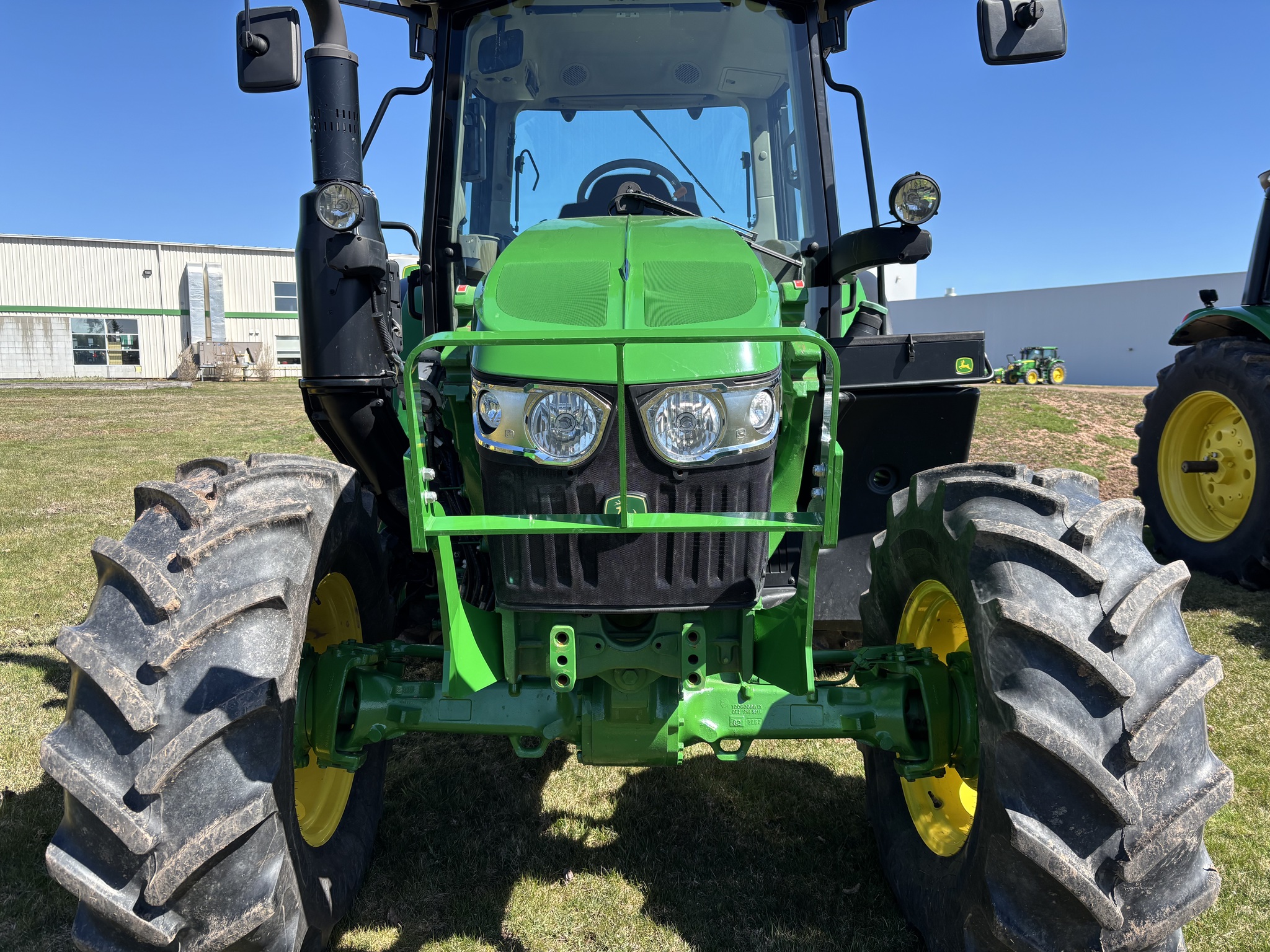 2023 John Deere 6120M Image 4