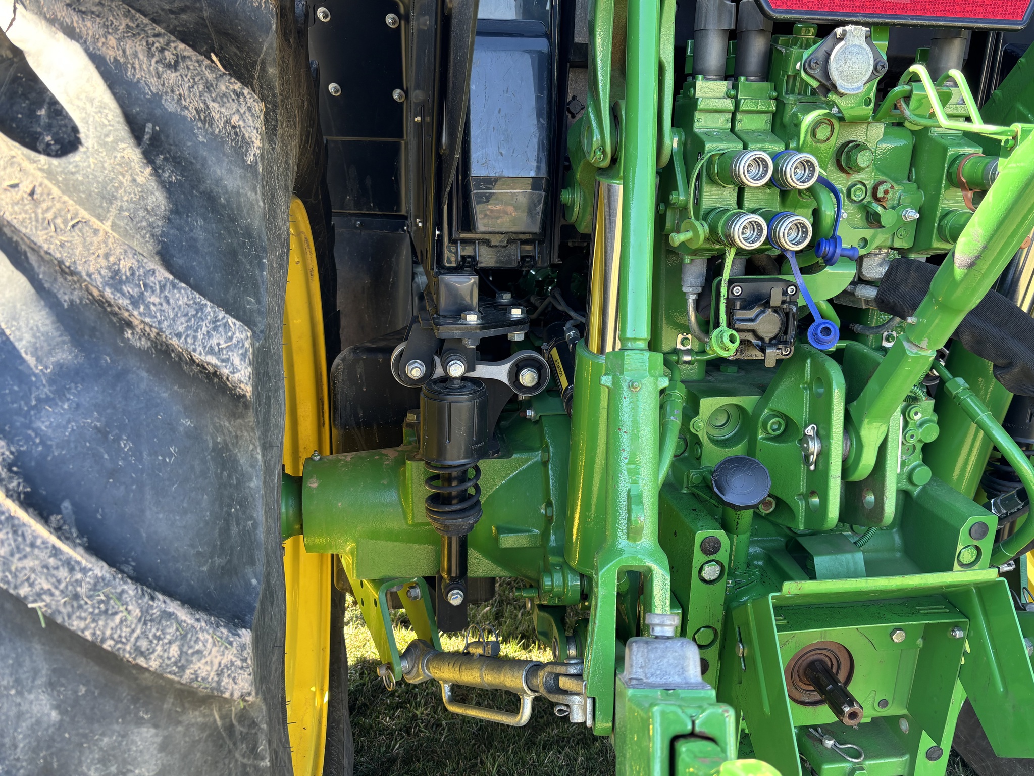 2023 John Deere 6120M Image 11