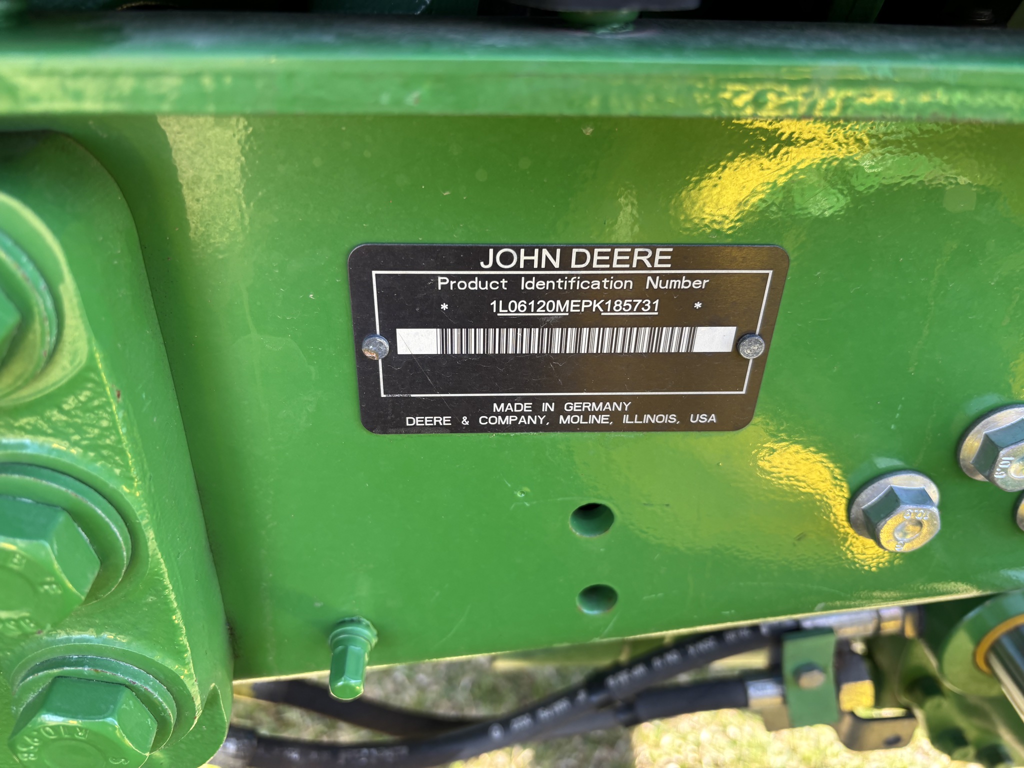 2023 John Deere 6120M Image 13