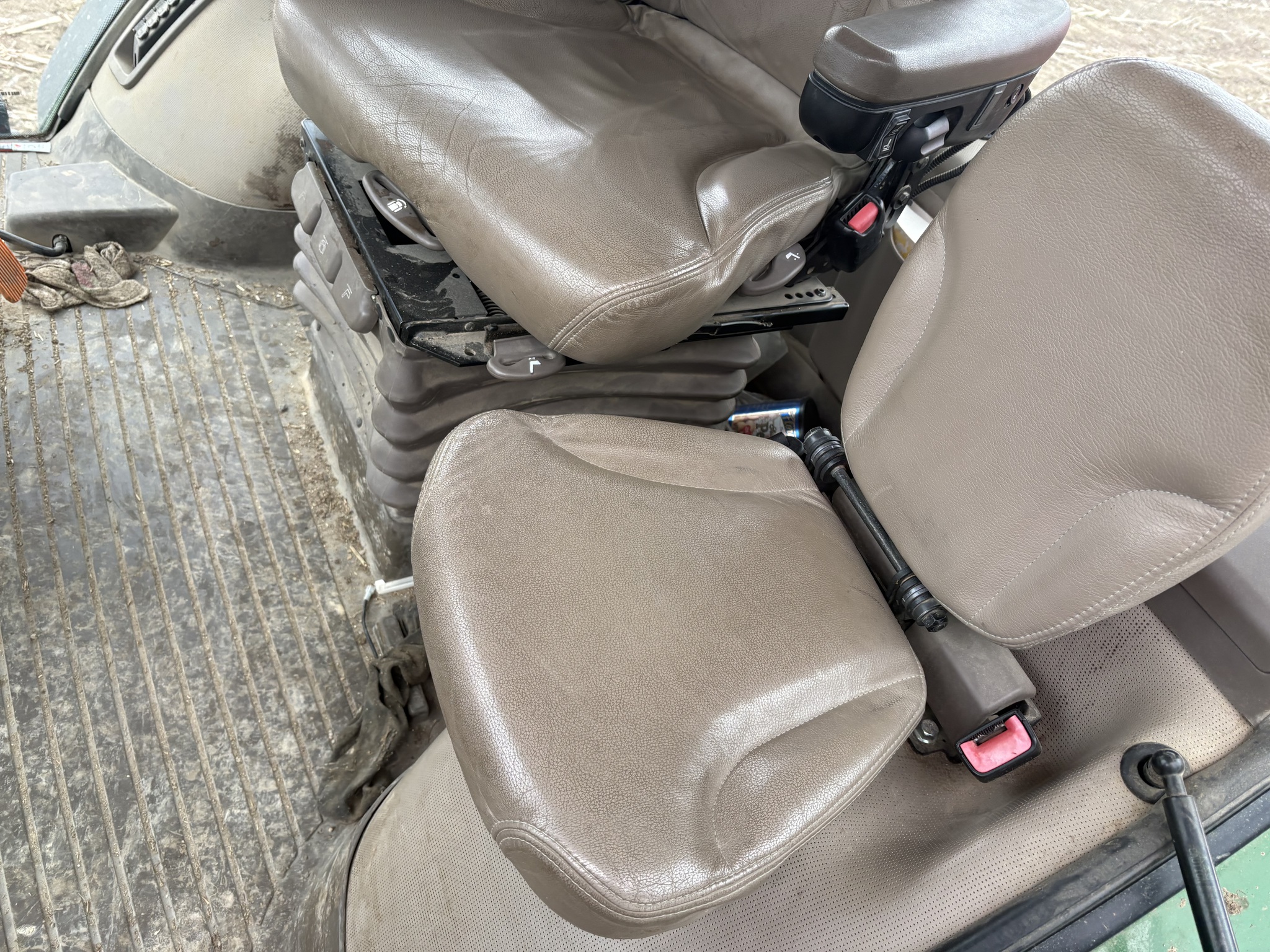 2012 John Deere 7280R Image 31