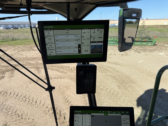 2025 John Deere S7 800 - Photo41