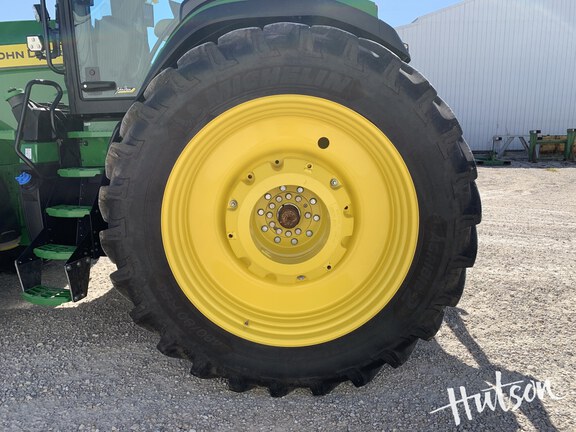 Photo of 2025 John Deere 8R 250