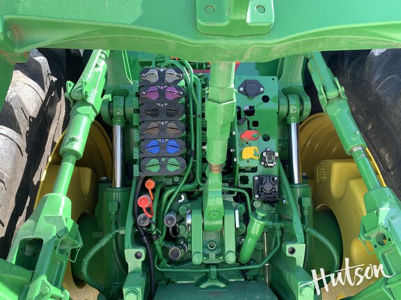 Photo of 2025 John Deere 8R 250