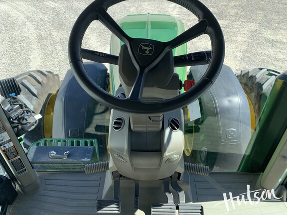 Photo of 2025 John Deere 8R 250