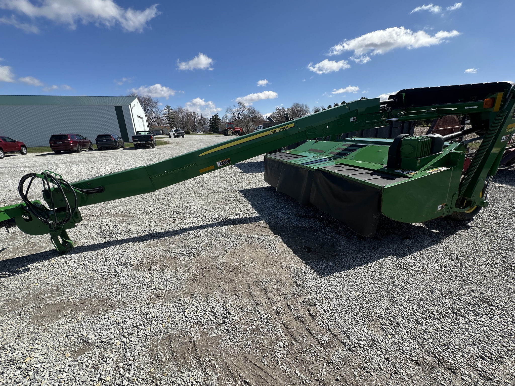 2020 John Deere 835 Image 2