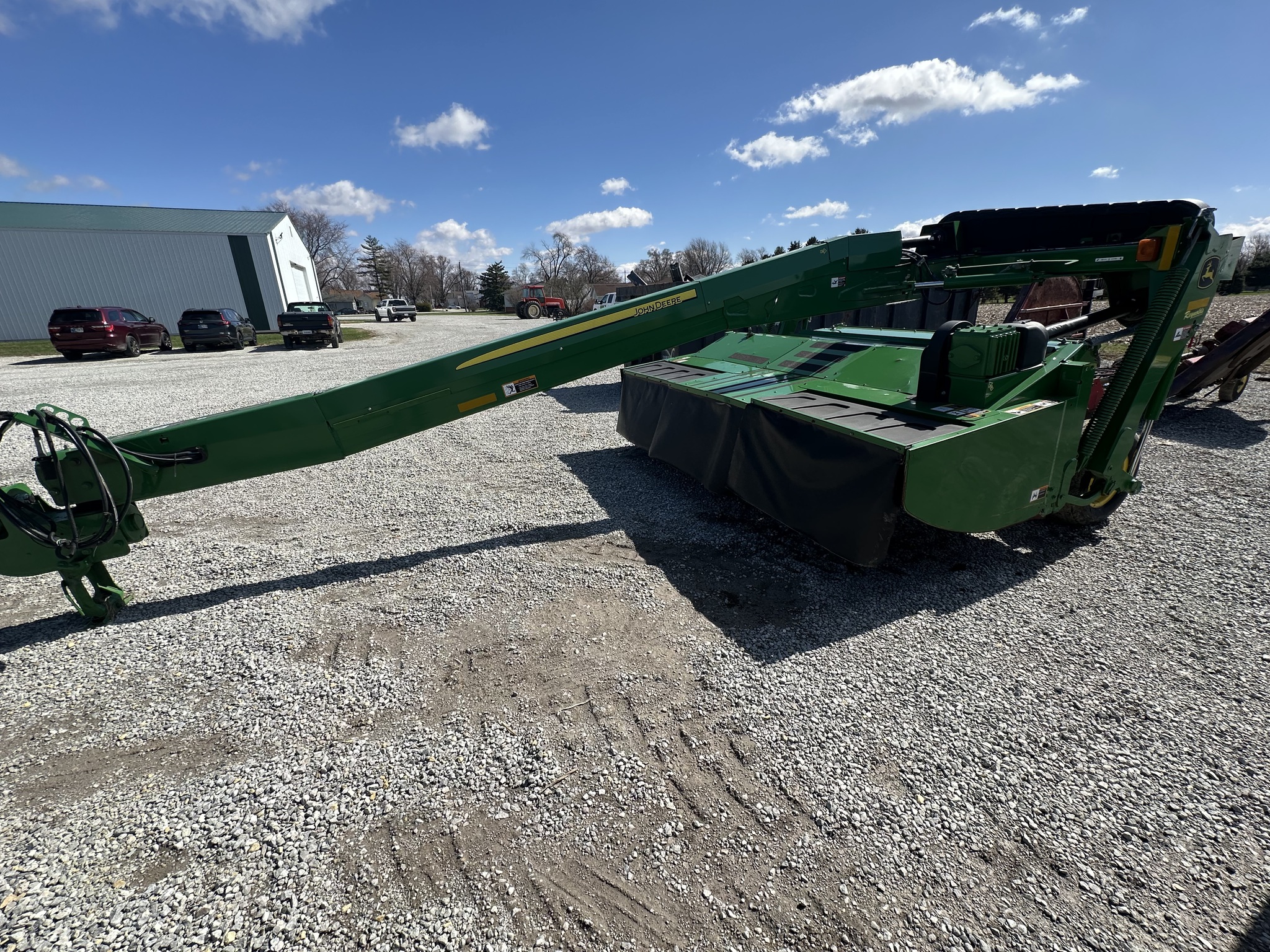 2020 John Deere 835 Image 6