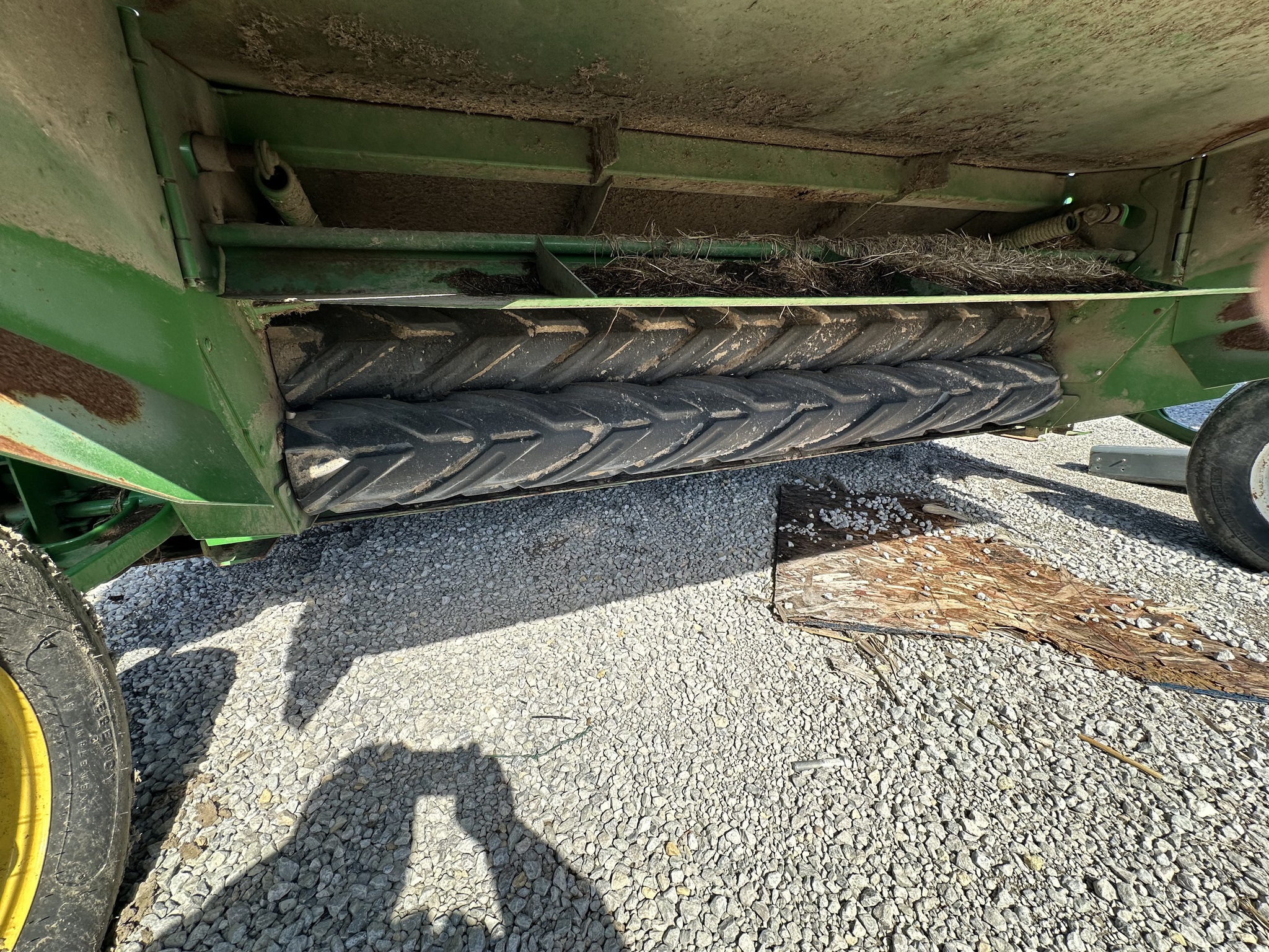 2020 John Deere 835 Image 11