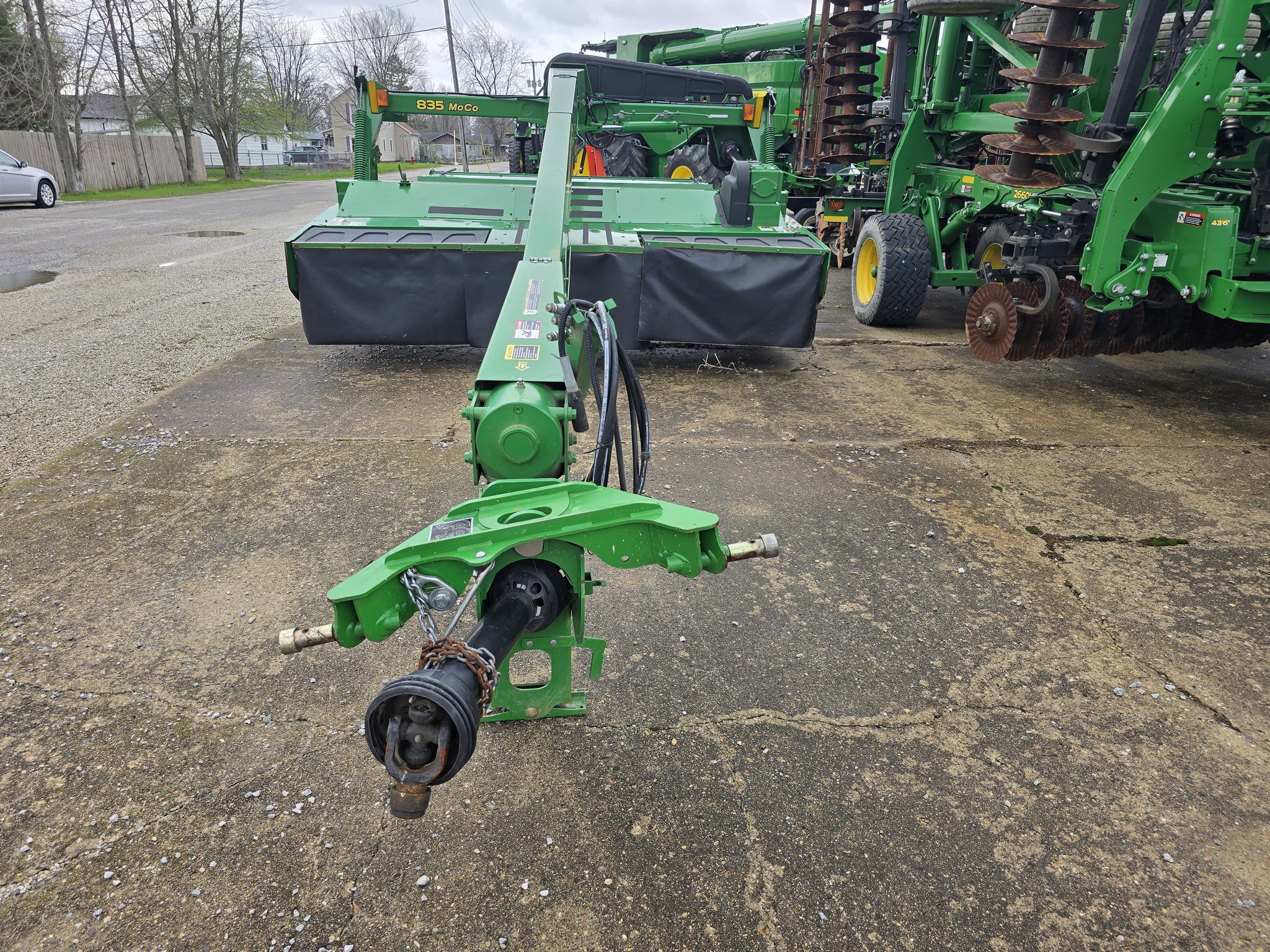 2020 John Deere 835 Image 2