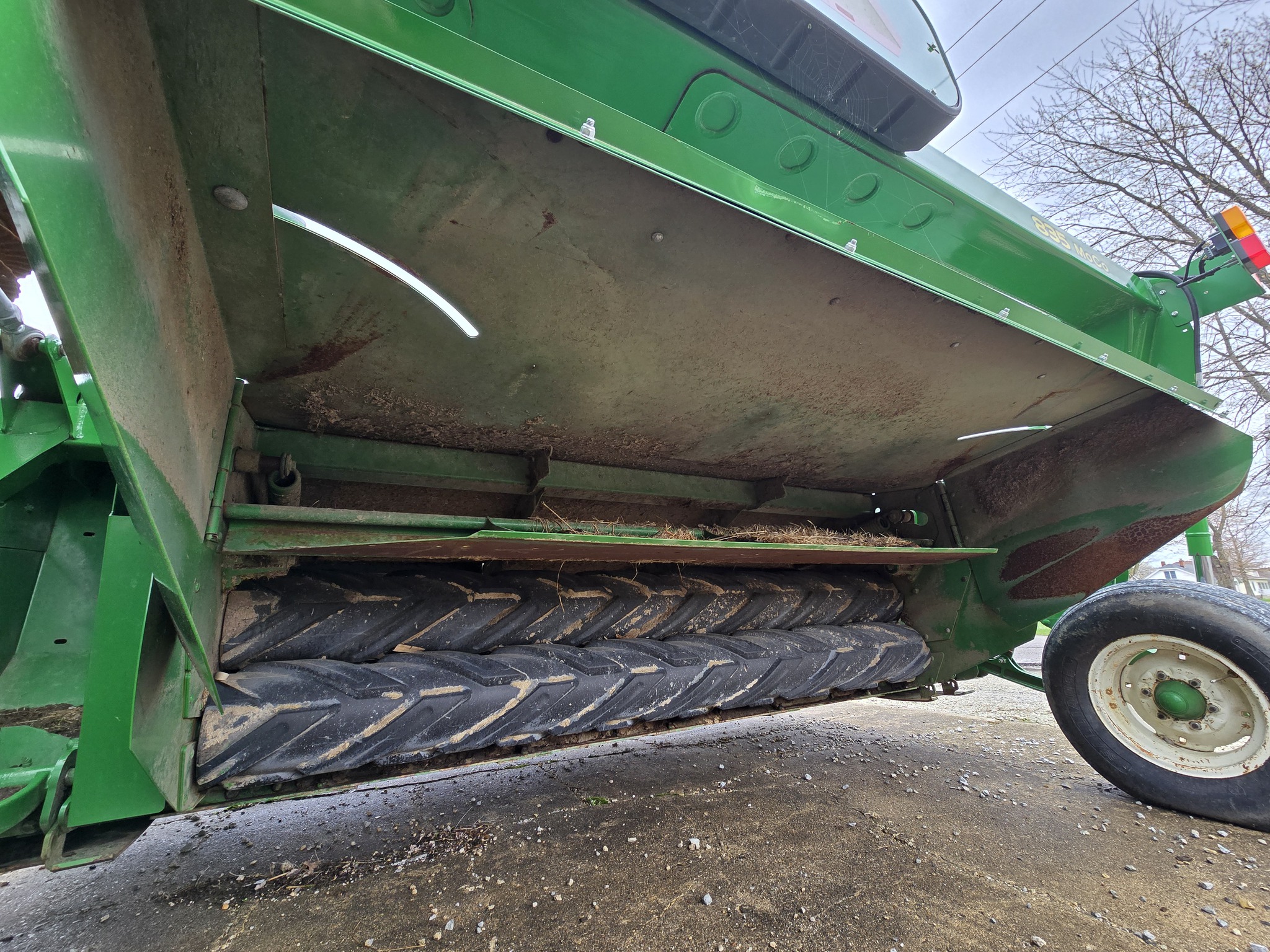 2020 John Deere 835 Image 11