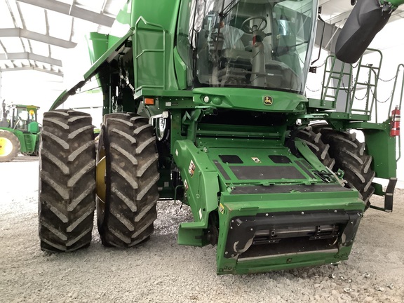 Photo of 2024 John Deere S790