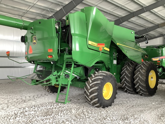 Photo of 2024 John Deere S790