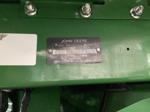 Photo of 2024 John Deere S790