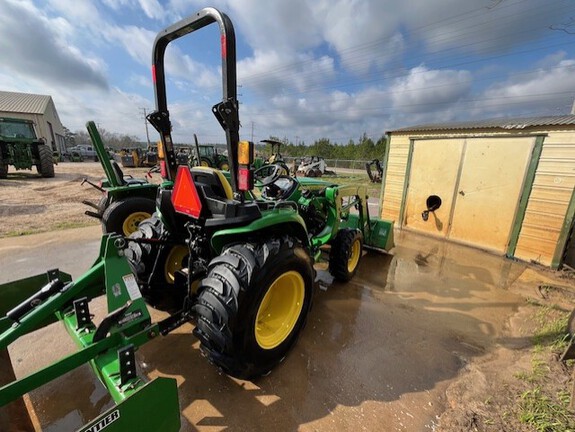 2022 John Deere 3032E Photo 4