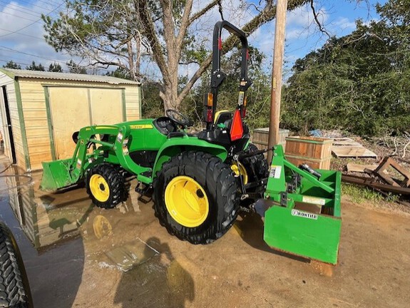 2022 John Deere 3032E Photo 5