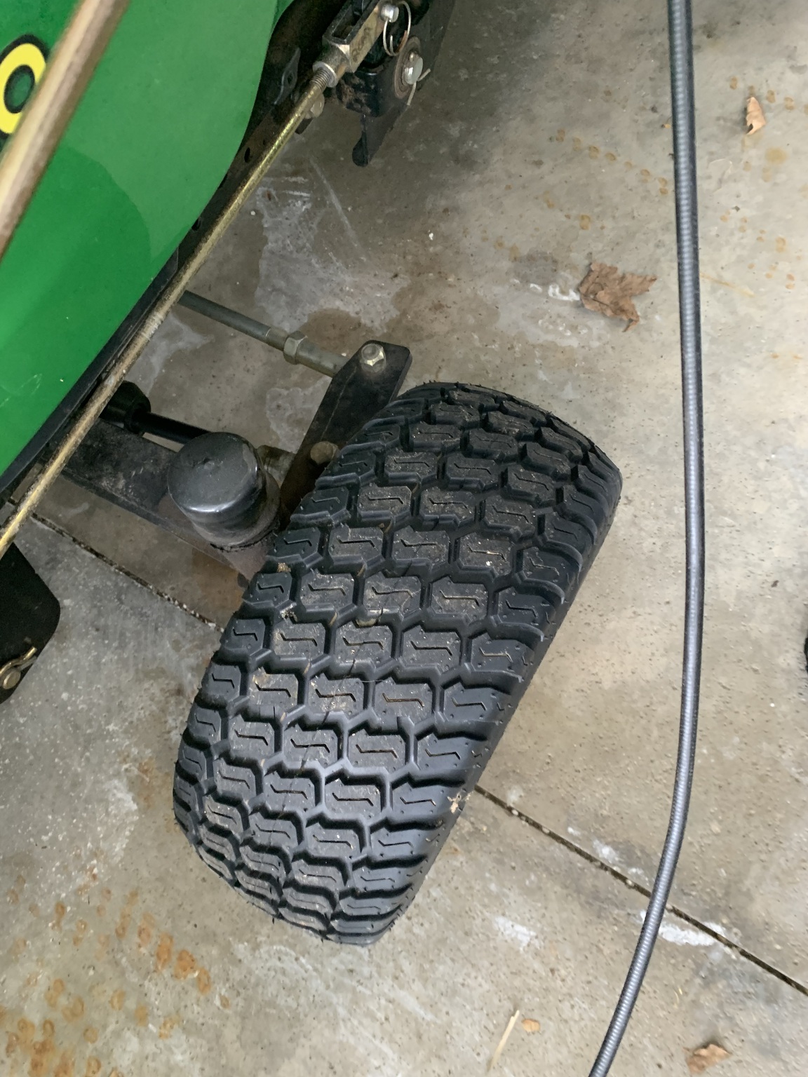 2009 John Deere X360 Image 9