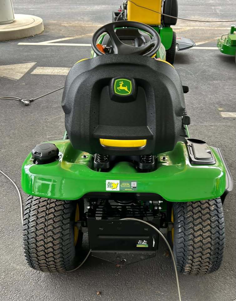 John Deere X350A Image 4