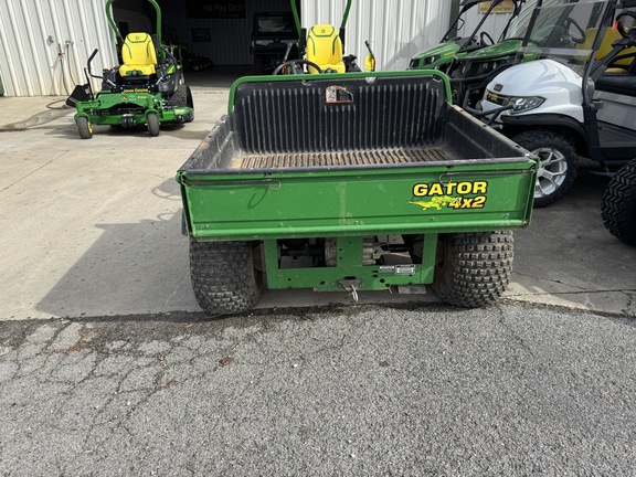 2000 John Deere 4X2
