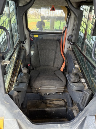 2016 John Deere 333G