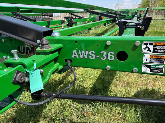 Used 2024 Unverferth AWS-36 Header carts at Koenig Equipment in Knightstown, IN - Photo1