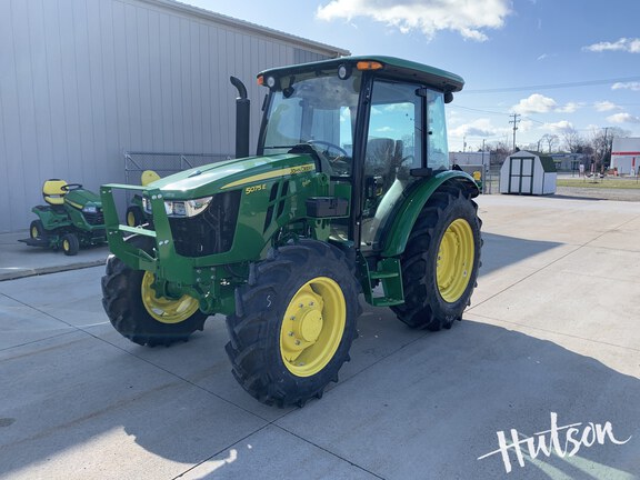 Photo of 2025 John Deere 5075E