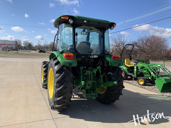 Photo of 2025 John Deere 5075E