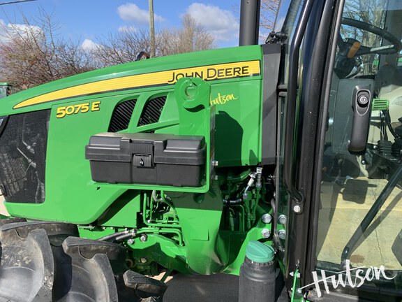 Photo of 2025 John Deere 5075E