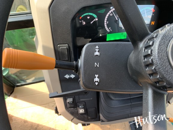 Photo of 2025 John Deere 5075E