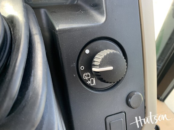 Photo of 2025 John Deere 5075E