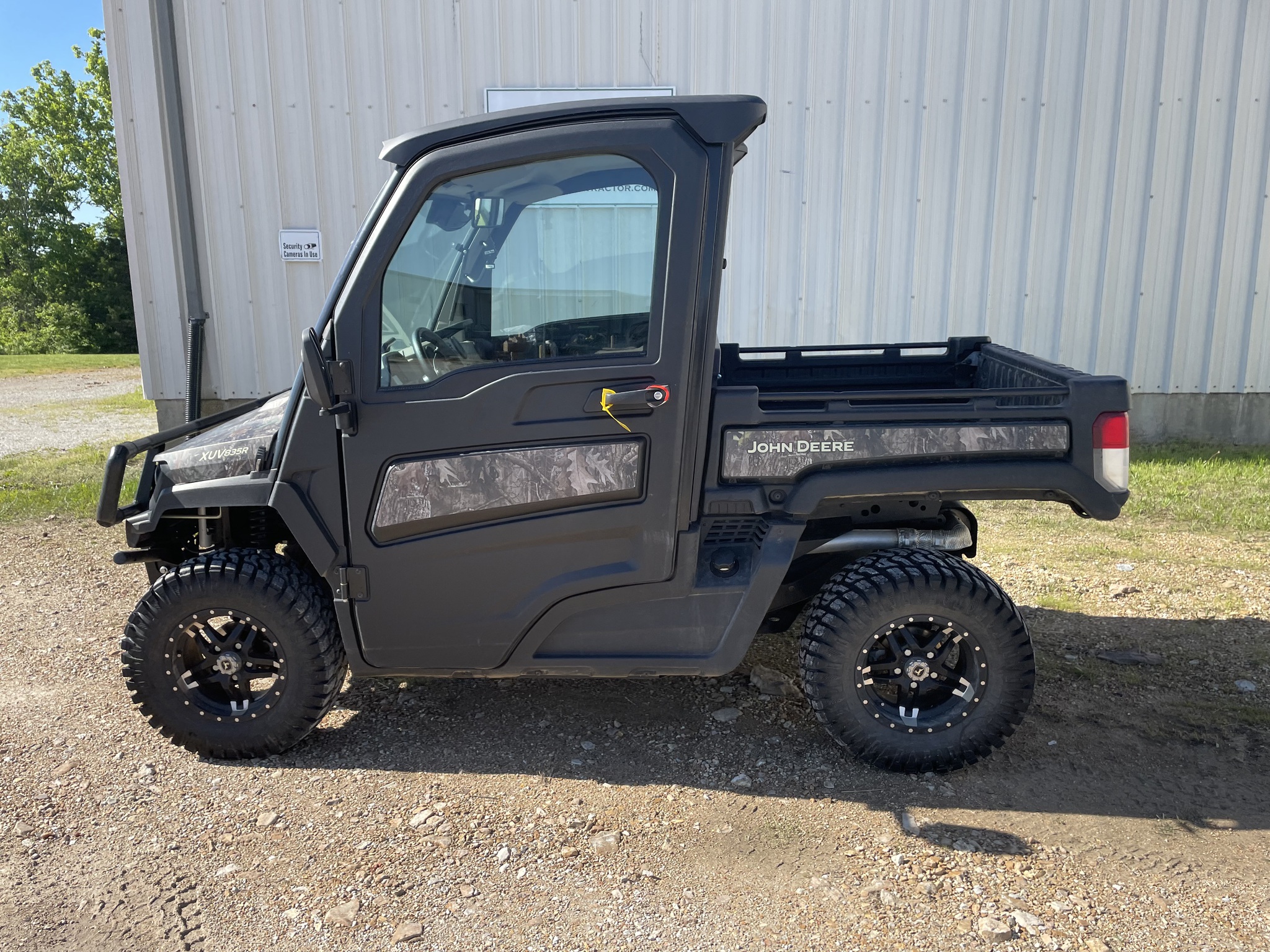  2023 John Deere XUV 835R at Heritage Tractor in Rolla, MO