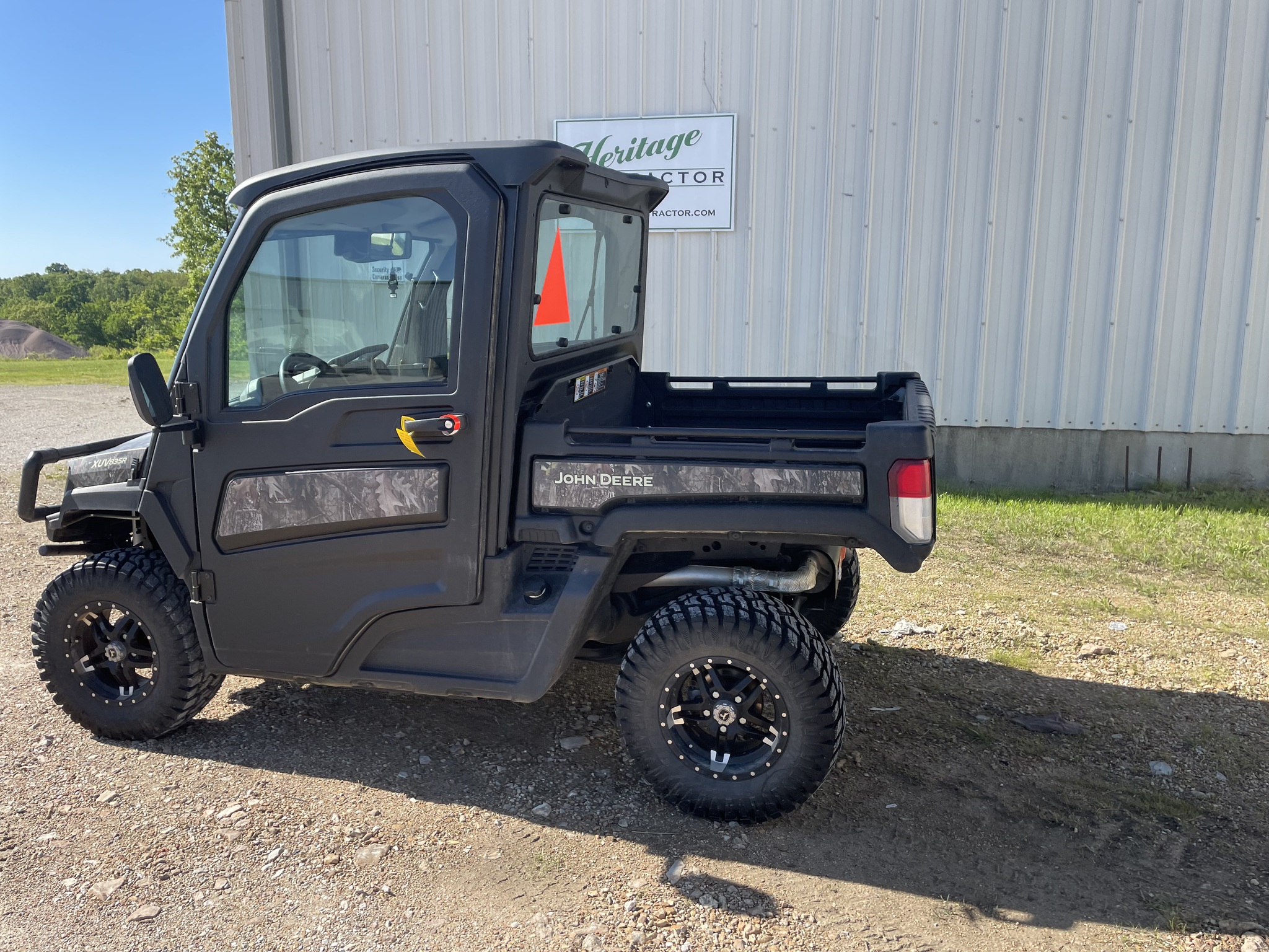  2023 John Deere XUV 835R at Heritage Tractor in Rolla, MO