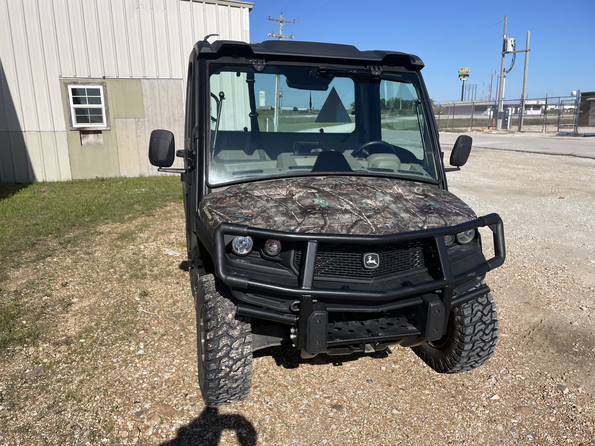  2023 John Deere XUV 835R at Heritage Tractor in Rolla, MO