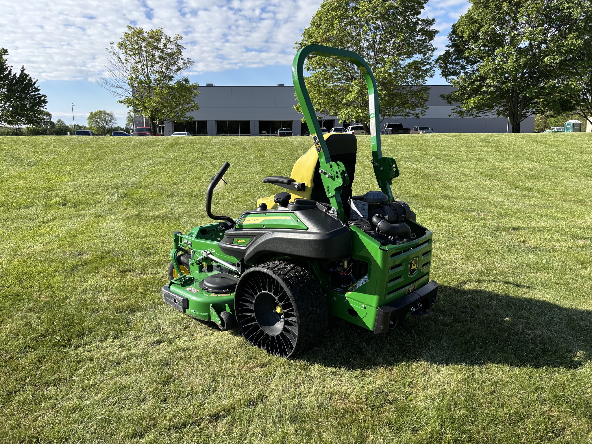 Used 2024 John Deere Z950M Zero Turn Mowers at Koenig Equipment in Knightstown, IN - PhotoXL6