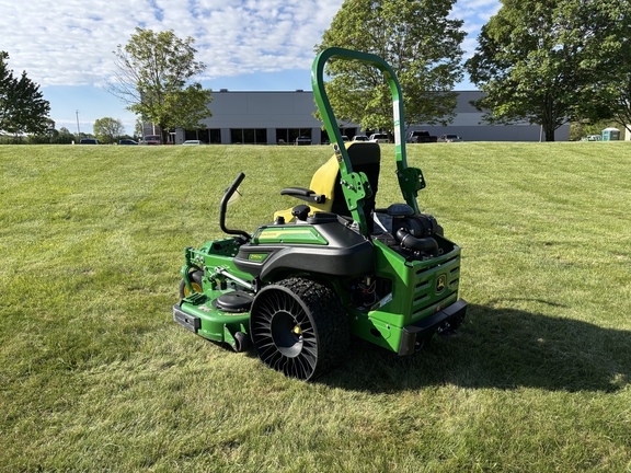 Used 2024 John Deere Z950M Zero Turn Mowers at Koenig Equipment in Knightstown, IN - Photo6