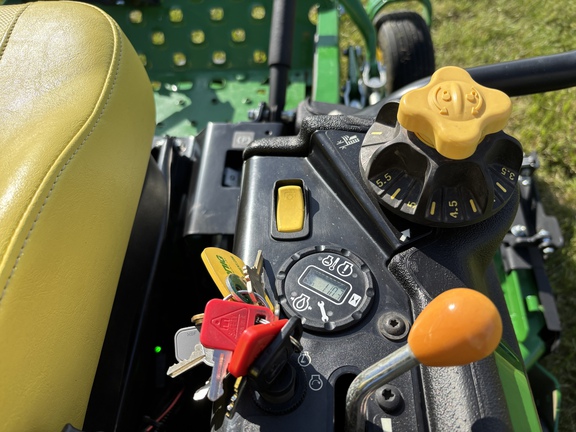 Used 2024 John Deere Z950M Zero Turn Mowers at Koenig Equipment in Knightstown, IN - Photo15