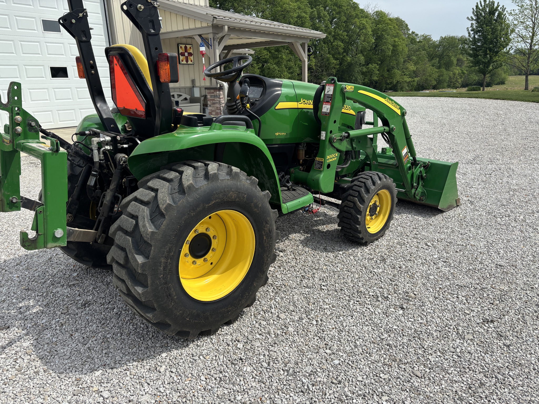 Used 2010 John Deere 3320 Compact Utility Tractors at Koenig Equipment in Franklin, IN - PhotoXL3