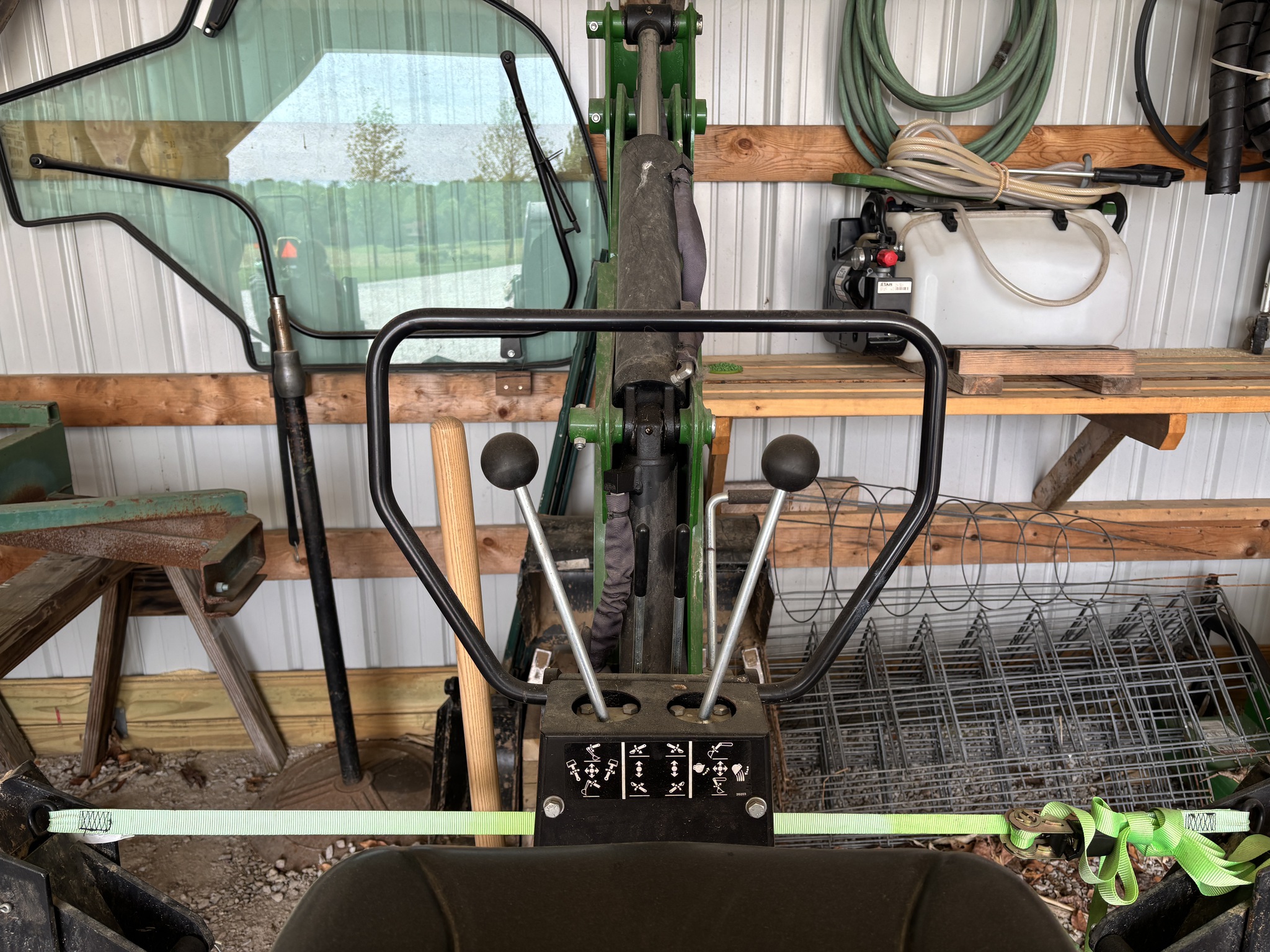 Used 2010 John Deere 3320 Compact Utility Tractors at Koenig Equipment in Franklin, IN - PhotoXL16