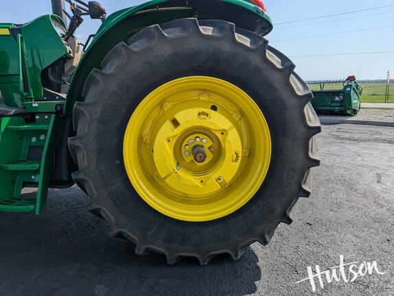 Photo of 2025 John Deere 6110M Open